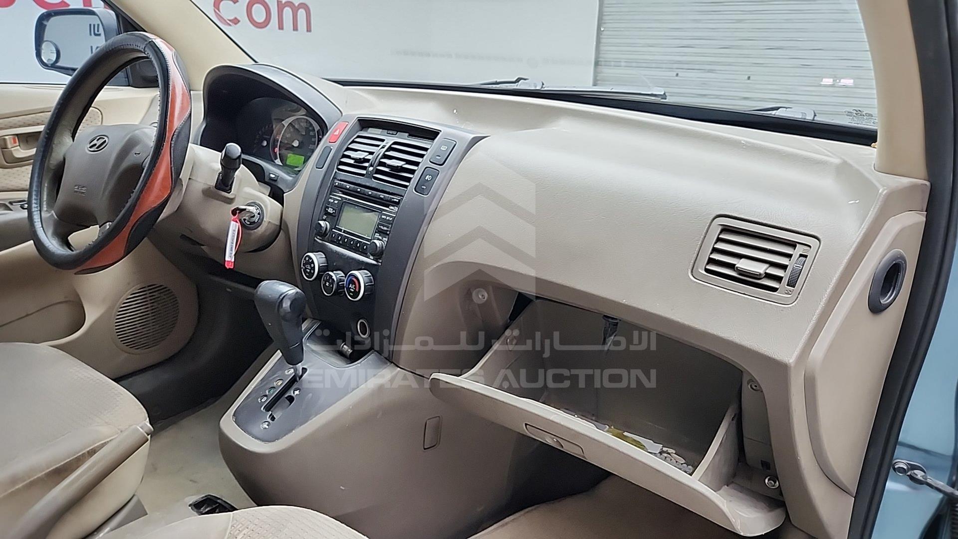 2009 HYUNDAI TUCSON VIN: KMHJM81BX9U992446