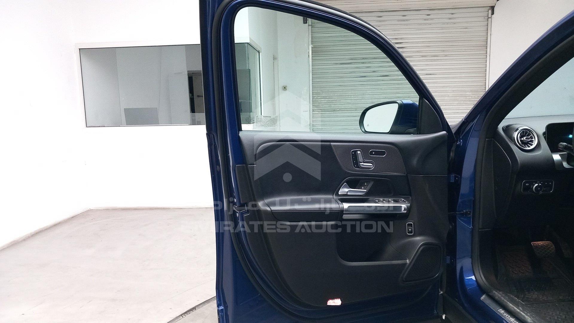 2020 MERCEDES GLB 250 VIN: W1N4M4HB5LW042371