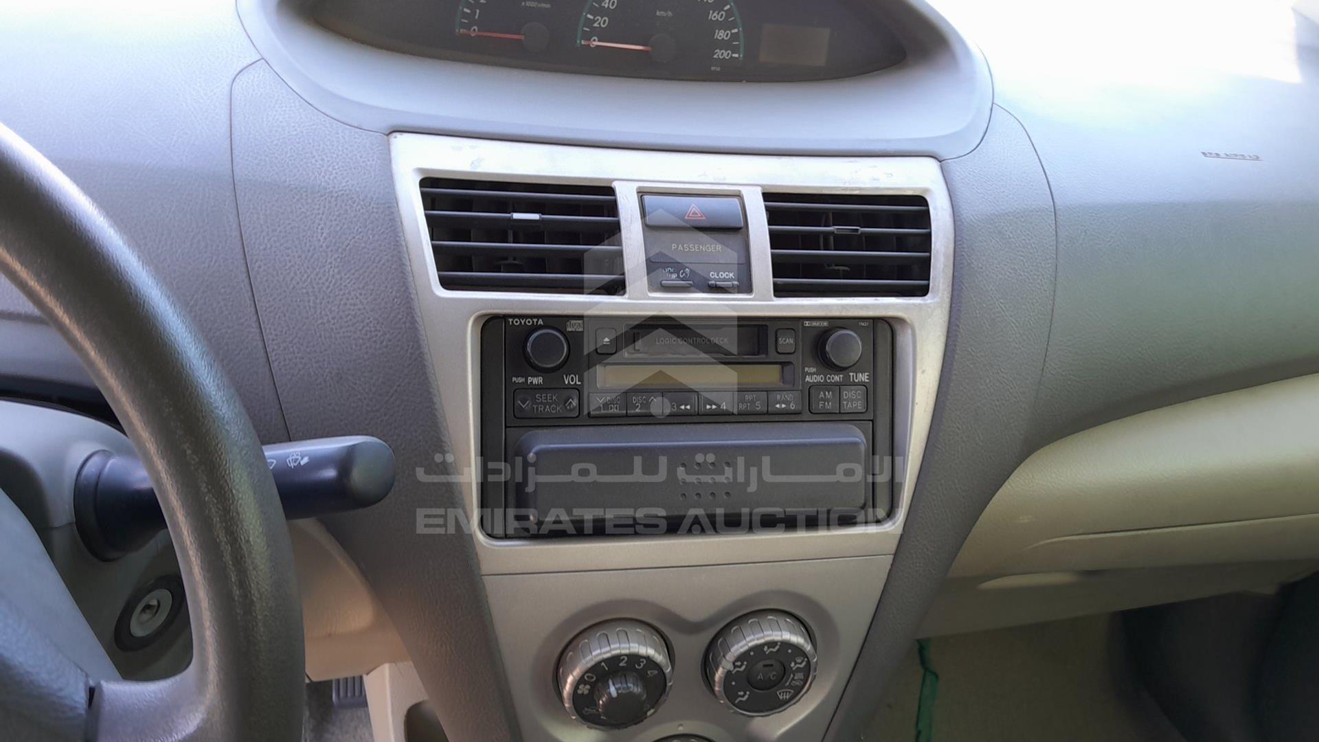 2009 TOYOTA YARIS VIN: JTDBW923394030750