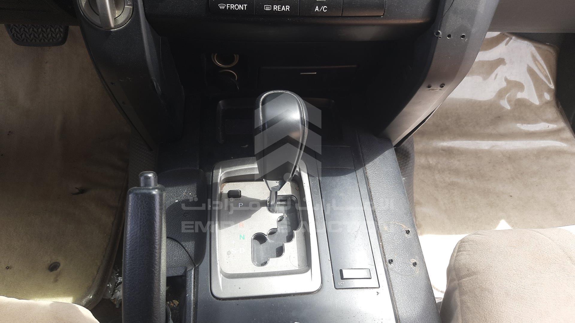 2011 TOYOTA LAND CRUISER VIN: JTMDU09J4B4032012