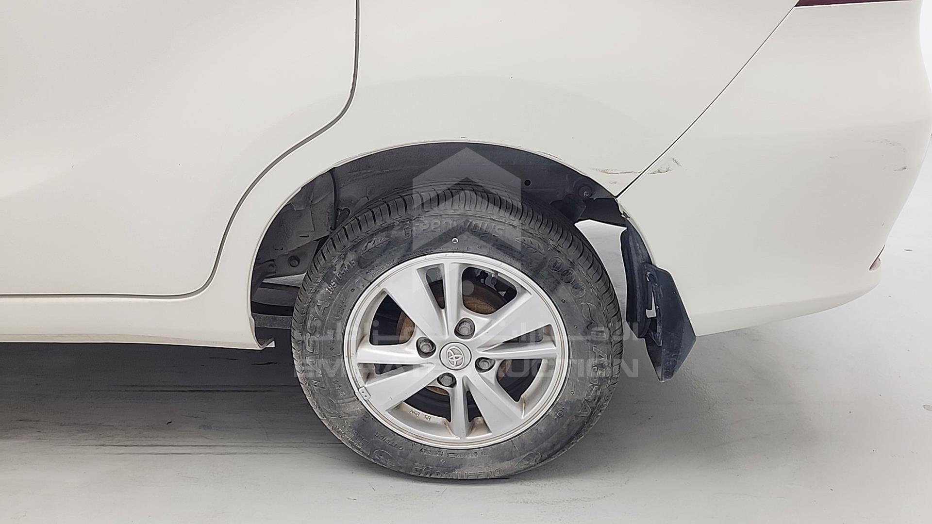 2015 TOYOTA AVANZA VIN: MHKMC13F0FK018371