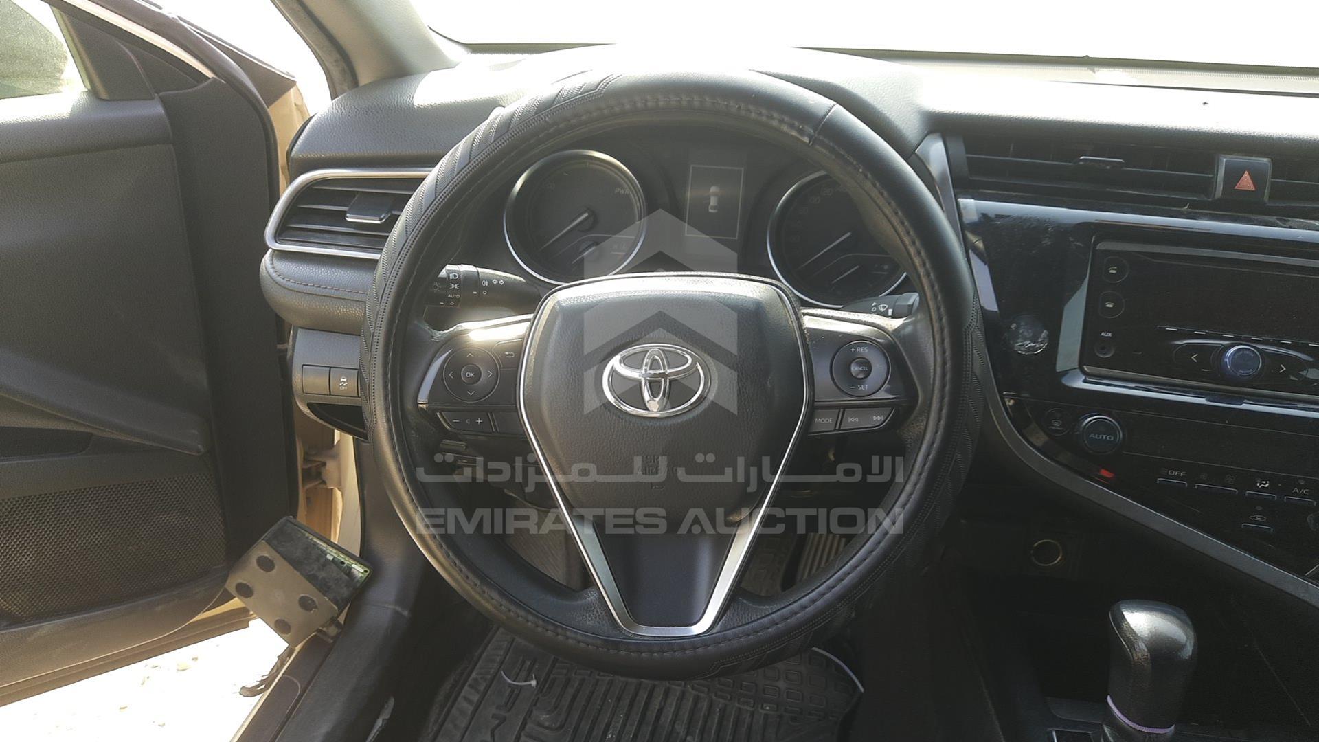 2019 TOYOTA CAMRY VIN: JTNB29HK8K3015209