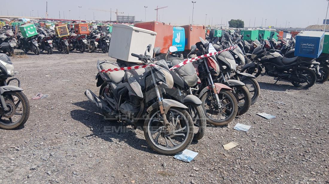 5 Motorbikes — Front Right Angle — Photo 11