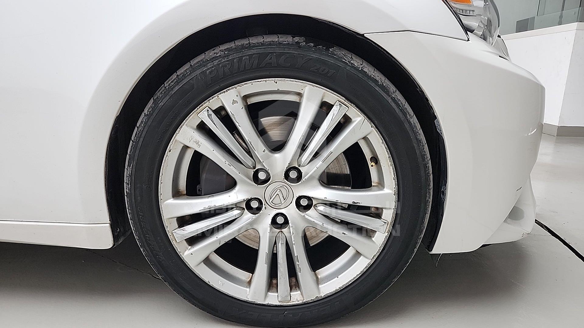 2016 LEXUS IS 200 VIN: JTHBA1D22G5005414