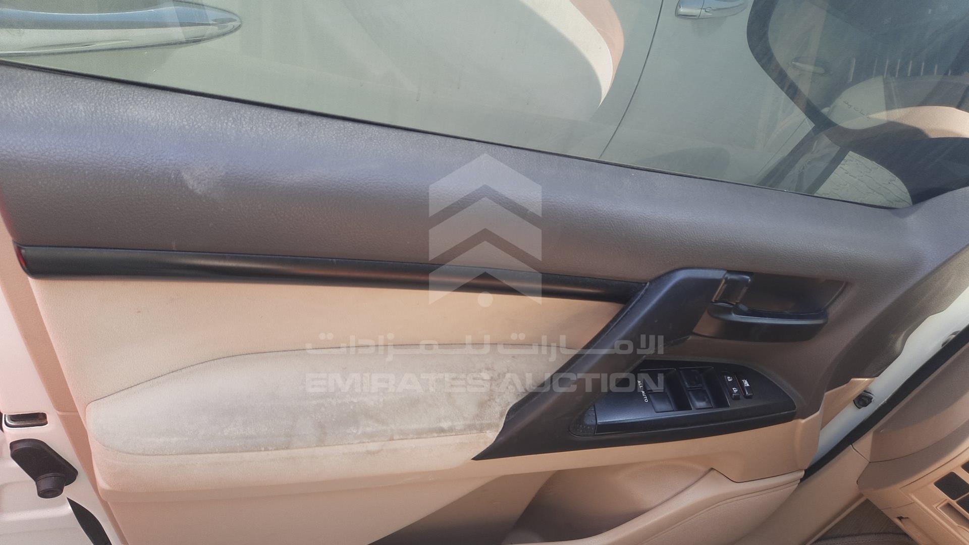 2014 TOYOTA LAND CRUISER VIN: JTMDU09JXE5082007