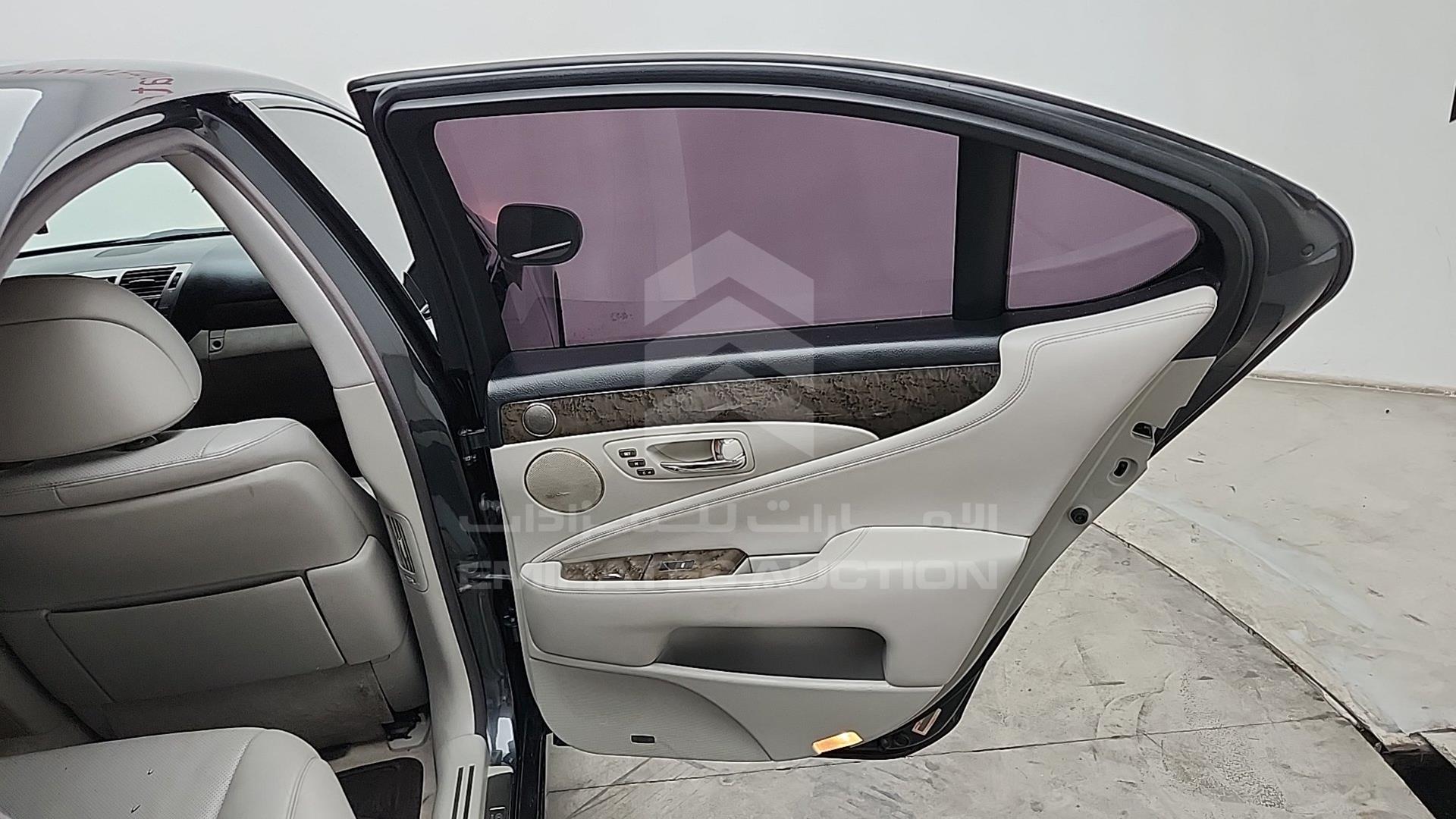 2007 LEXUS LS 460 VIN: JTHBL46F675032532