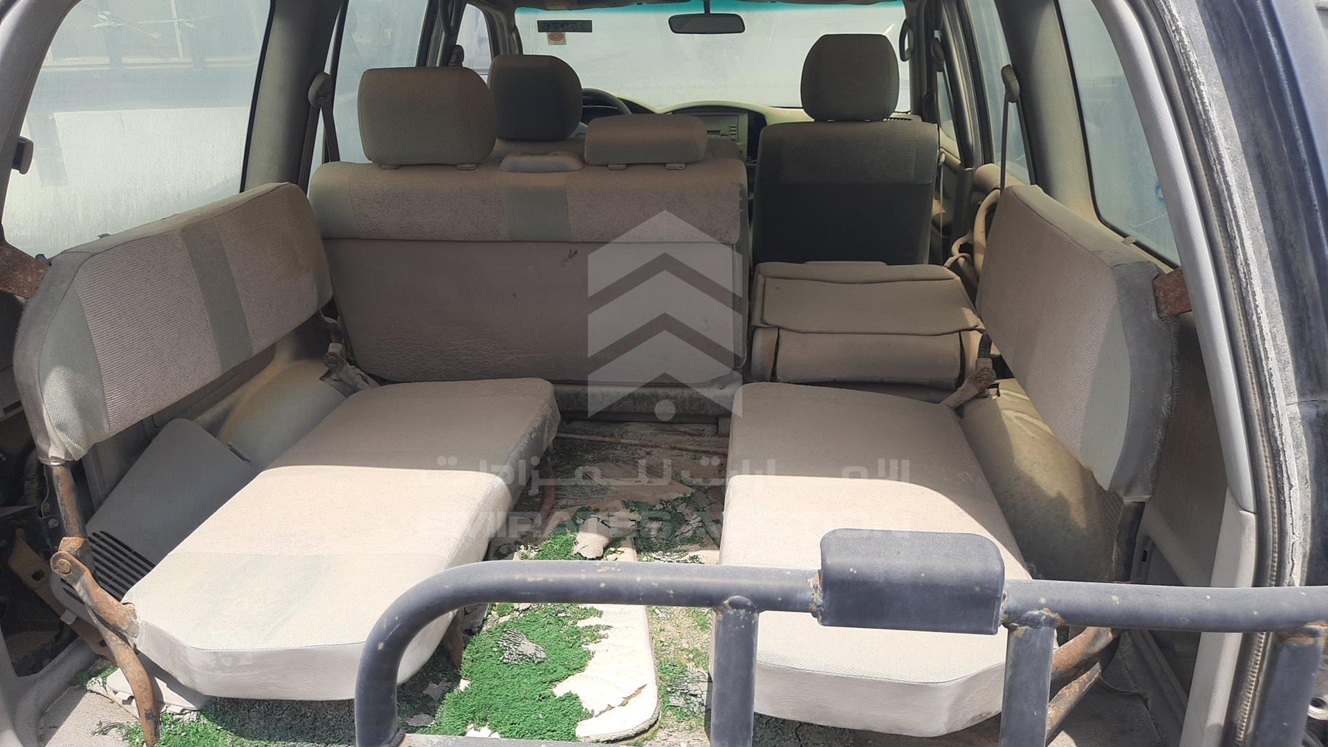 2004 TOYOTA LAND CRUISER VIN: JTECB09J443013434