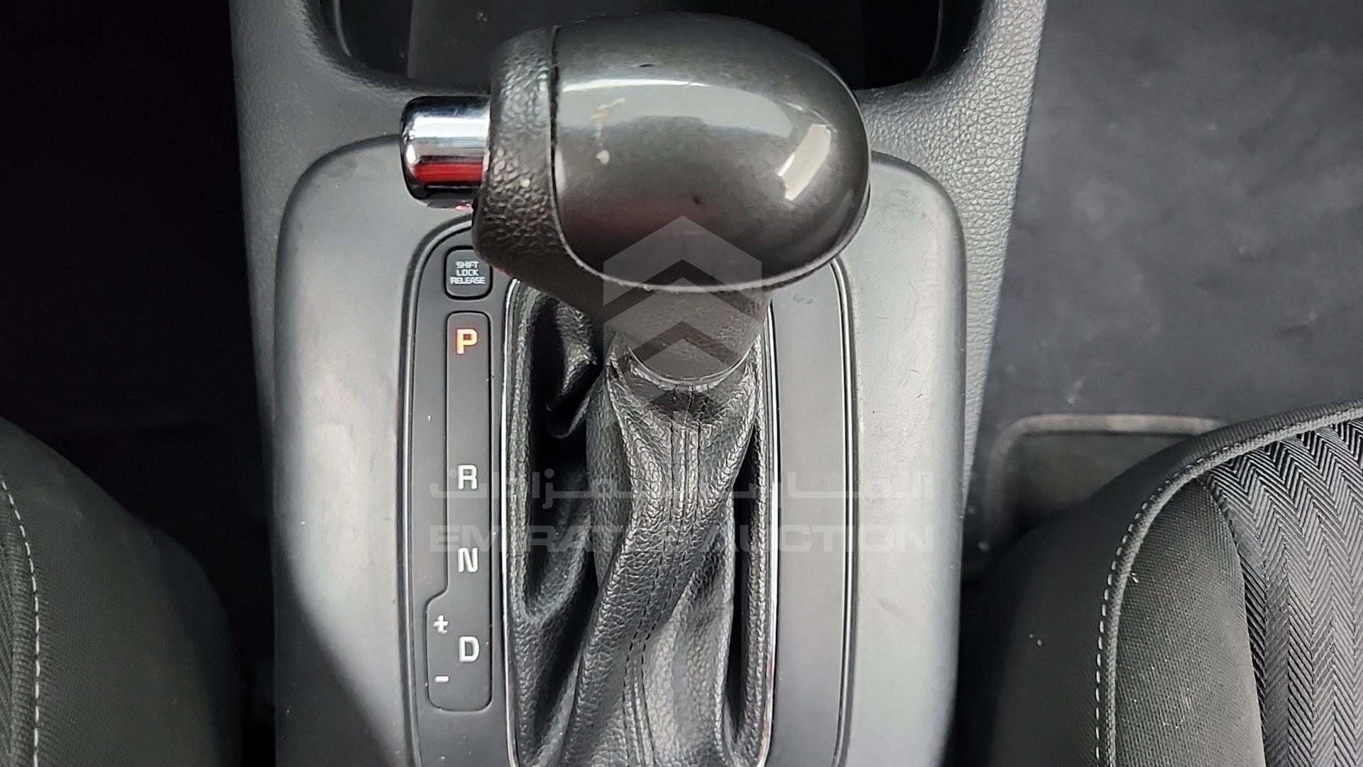 2016 KIA CERATO VIN: KNAFK4175G5535178