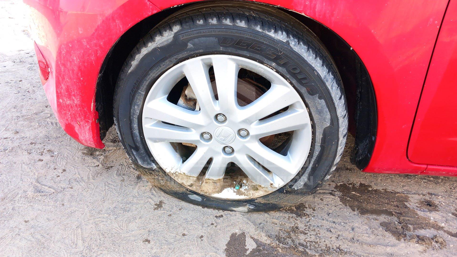 2014 HONDA JAZZ VIN: JHMGE8888ES400035