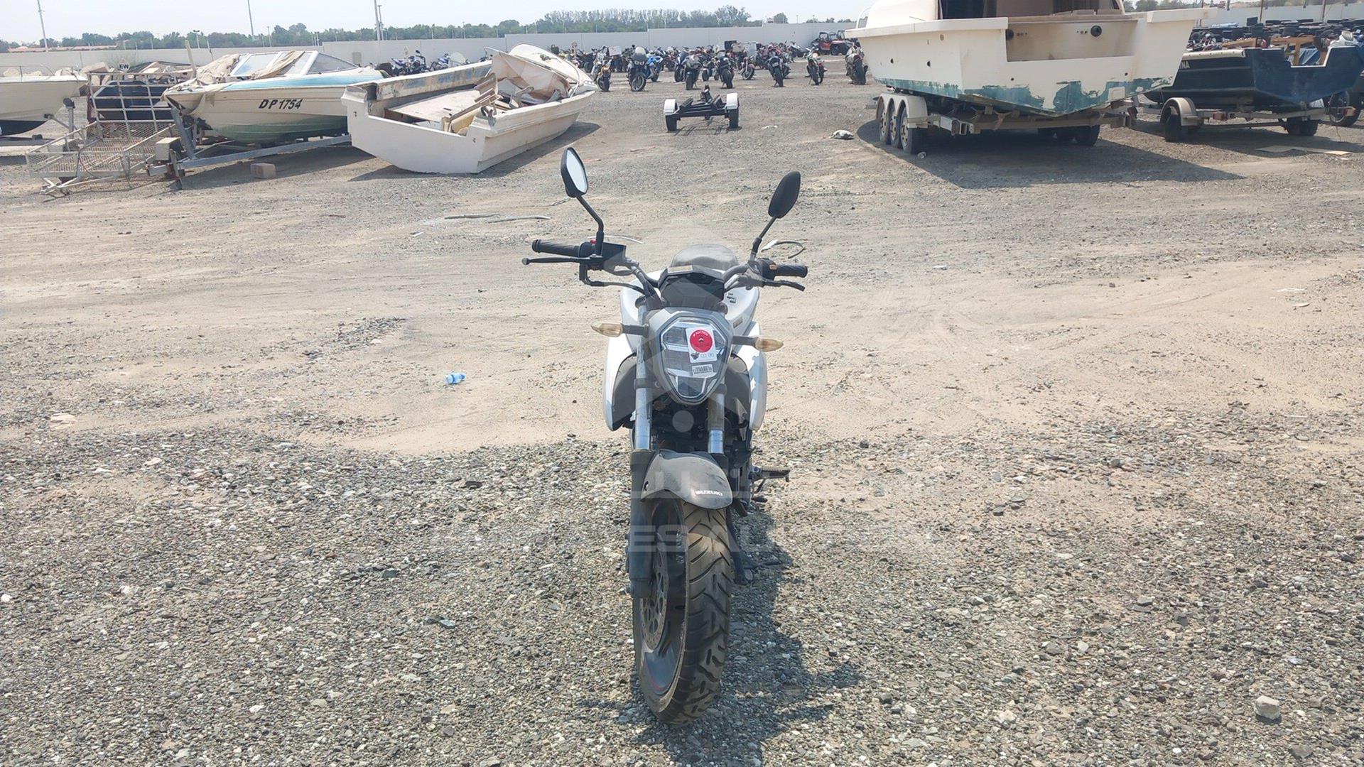 2020 SUZUKI GIXXER VIN: MB8ED13B6L8100164