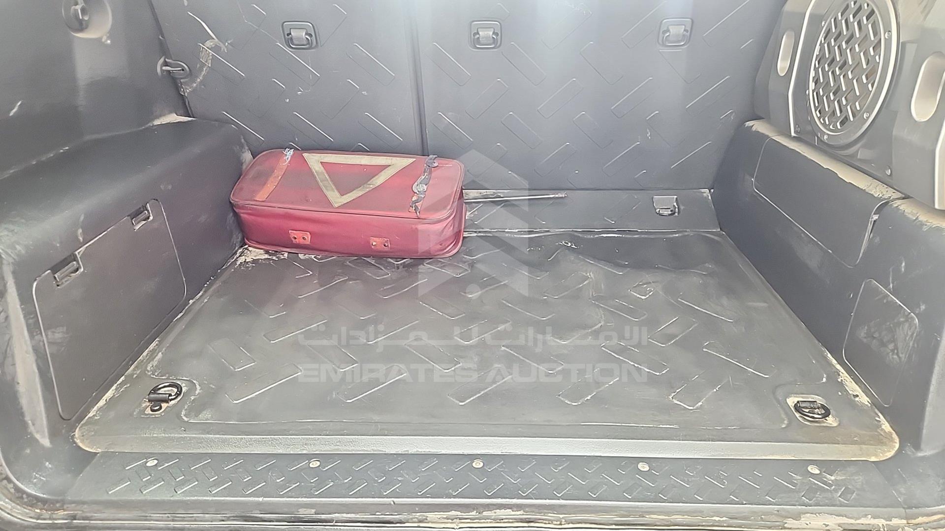 2010 TOYOTA FJ CRUISER VIN: JTEBU11F0AK086658