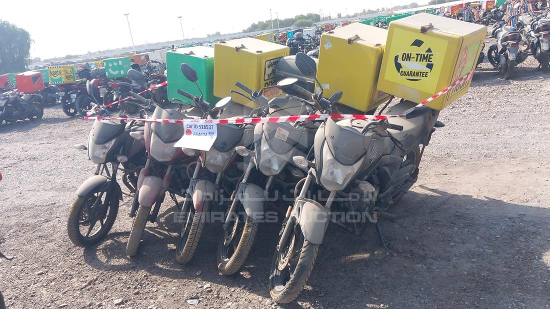 5 Motorbikes — Front Left Angle — Photo 7