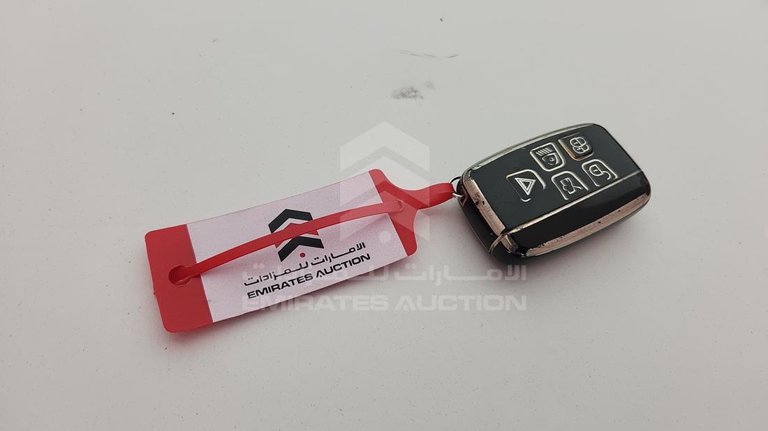 رنج روفر اتش اس إى 2018 — المفاتيح — صورة 6