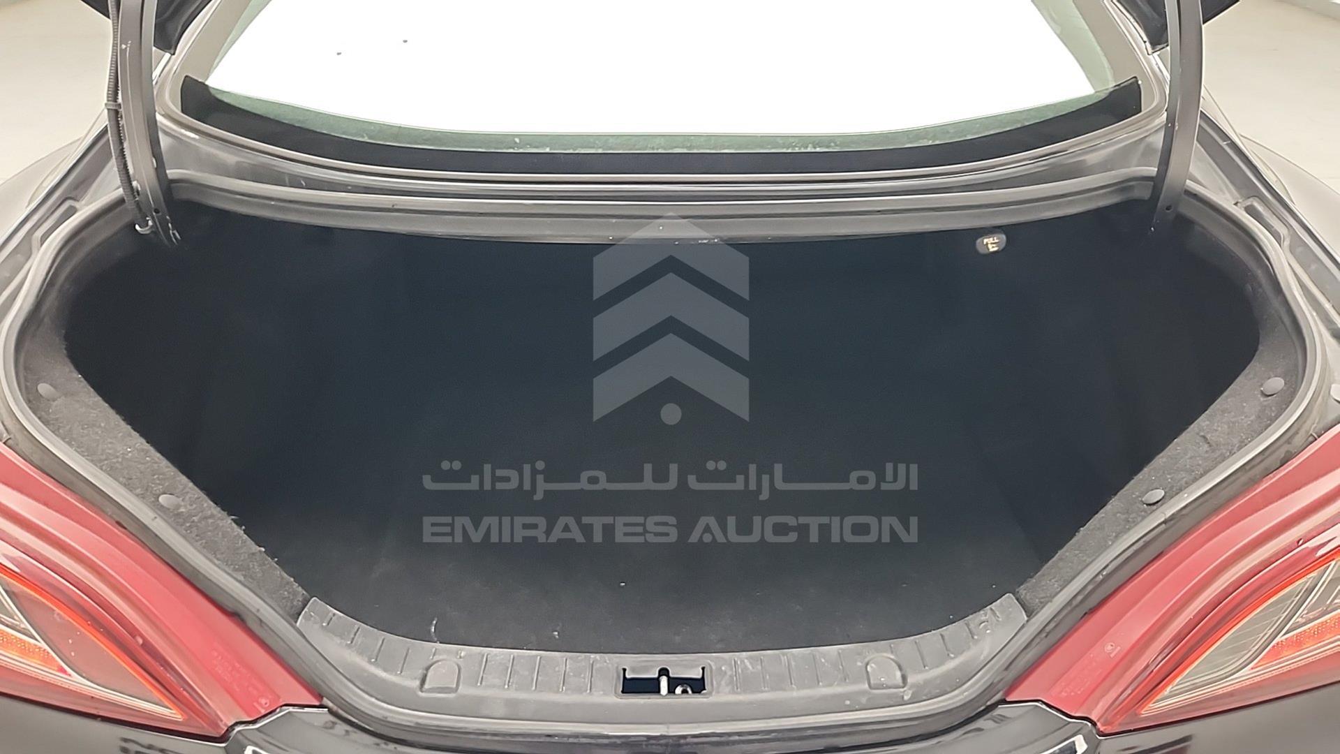 2015 HYUNDAI GENESIS VIN: KMHHU61H5FU116239