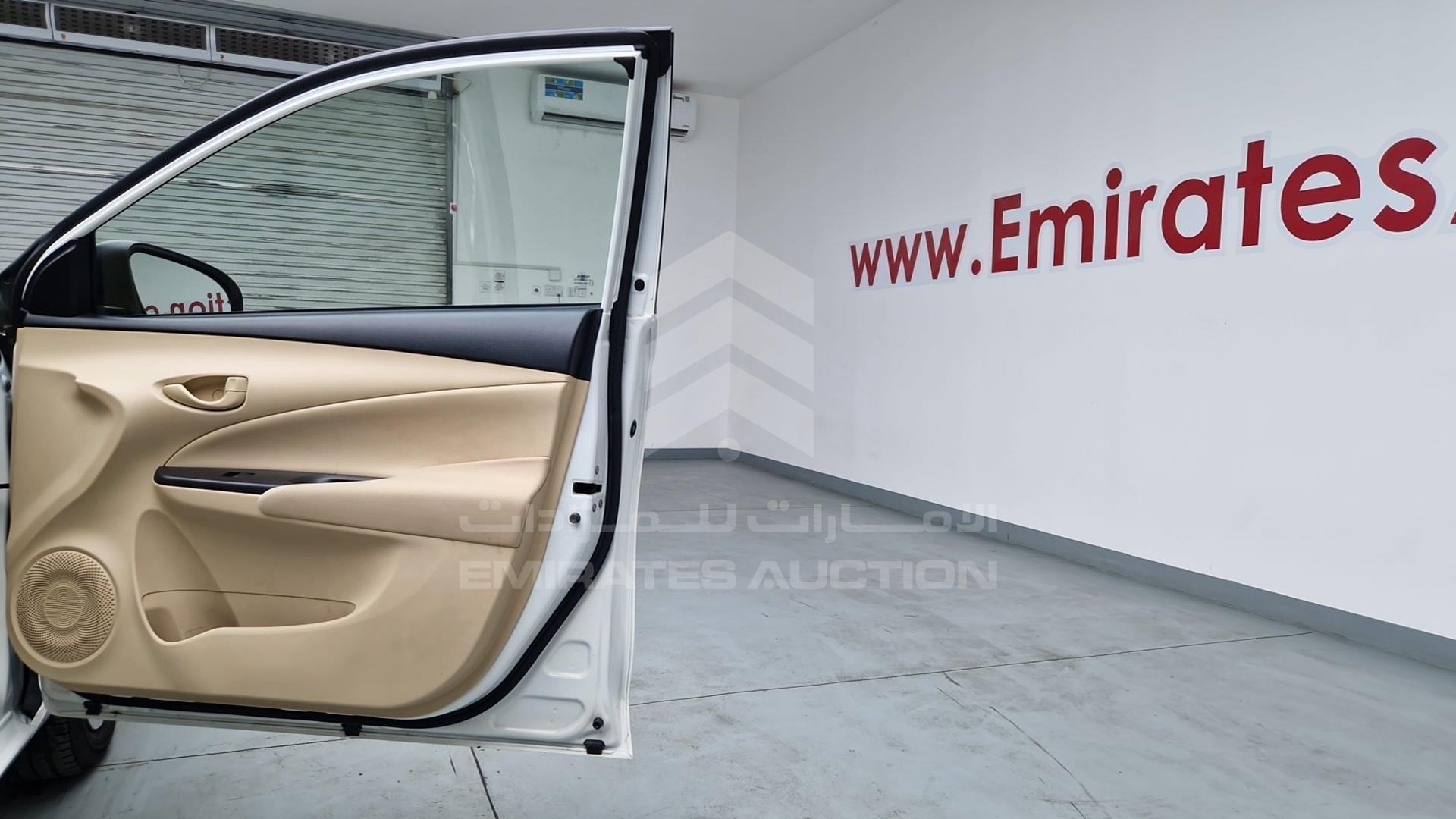 2020 TOYOTA YARIS VIN: MHFB29F38L2100448