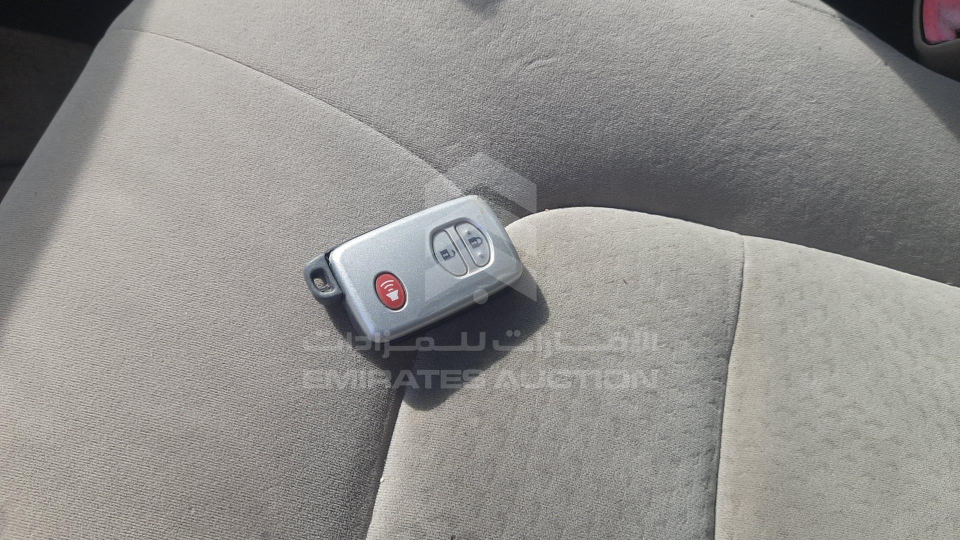 2011 TOYOTA LAND CRUISER VIN: JTMHU09J8B5052503