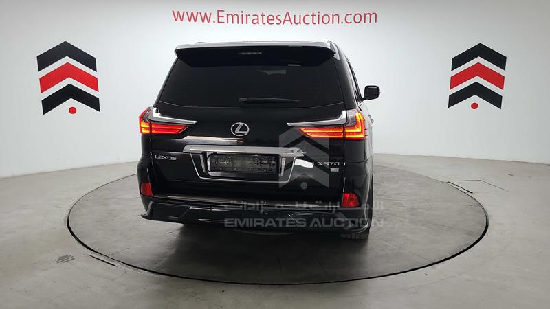 JTJHY00W1L4326058 Auction: EmiratesAuction Lot: 409451 JTJHY00W1L4326058 Lexus LX 570 2020 WHITE Photo 18