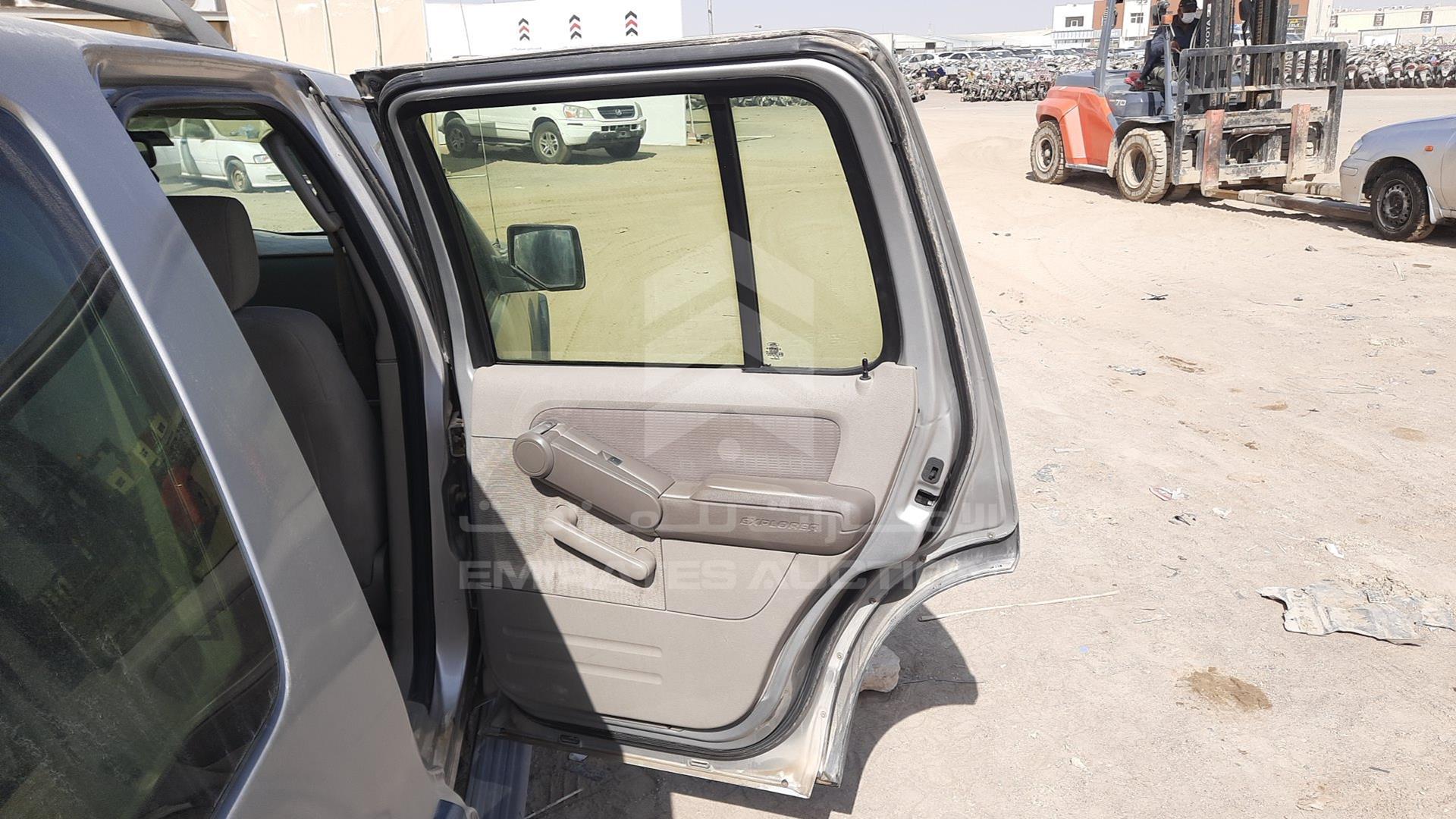 2007 FORD EXPLORER VIN: 1FMEU73E97UA45463