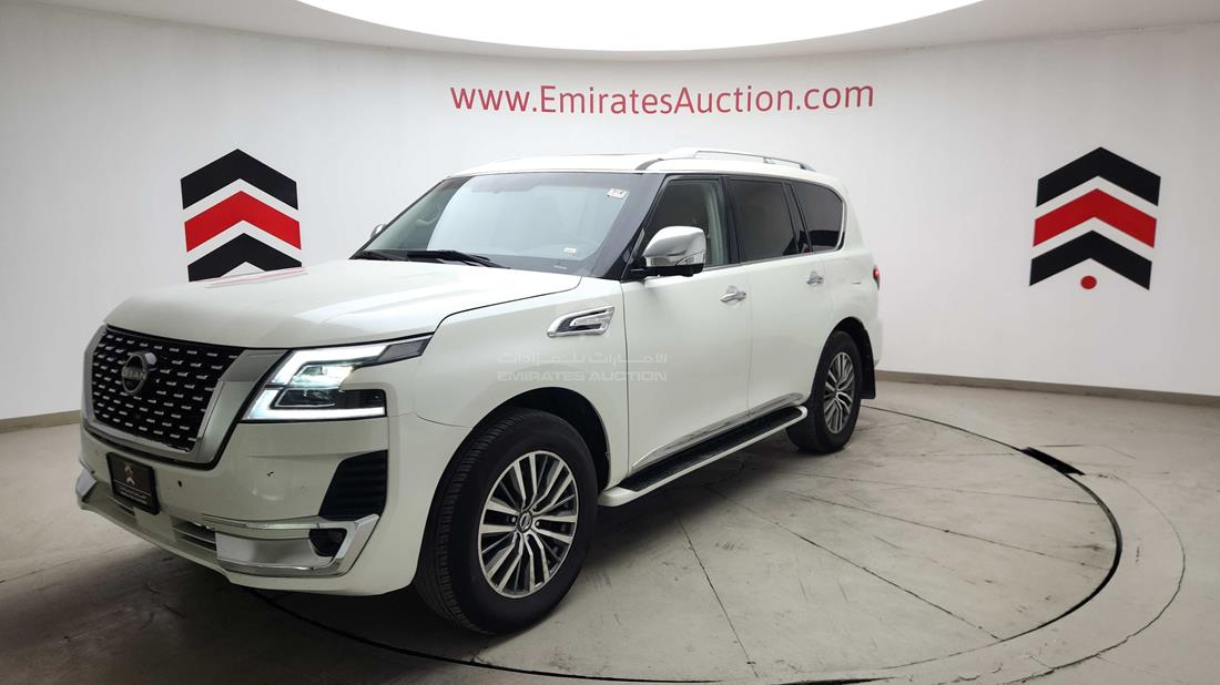 2015 Nissan Patrol — Front Left Angle — Photo 8