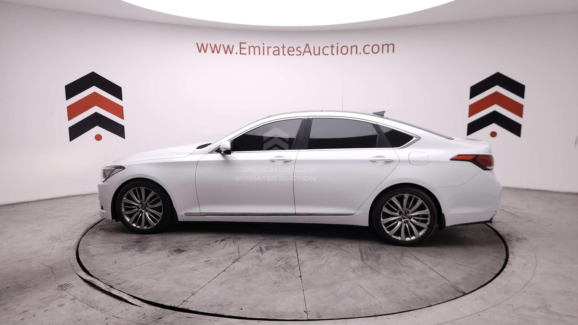 2017 HYUNDAI GENESIS VIN: KMHGN41E7HU183544