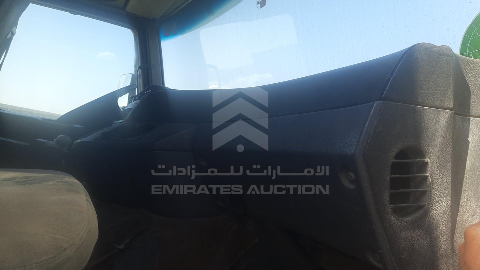 2008 MERCEDES ACTROS VIN: WDAKHCAA88L280323