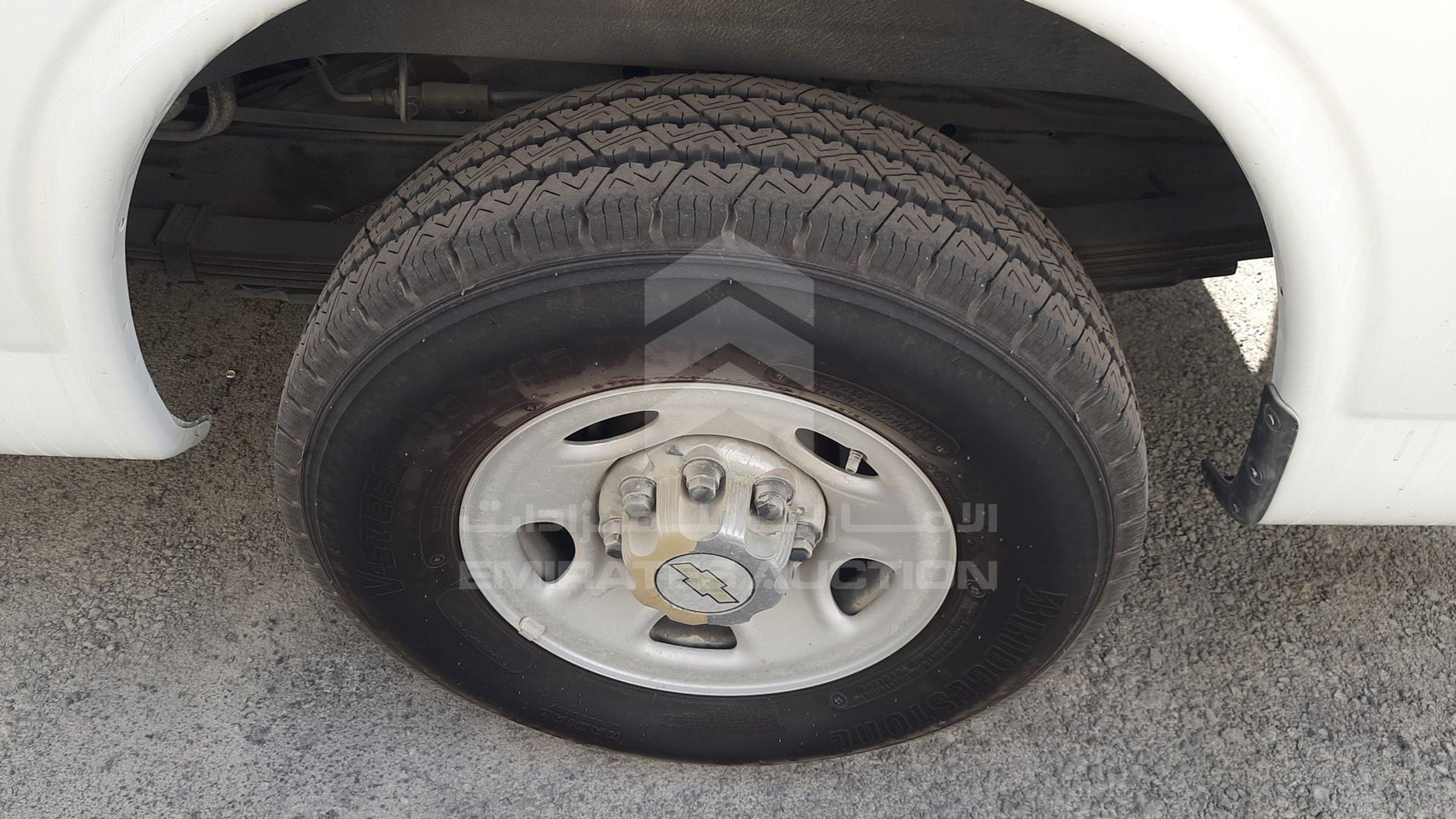 2009 CHEVROLET EXPRESS VIN: 1GCHG39KX91137653