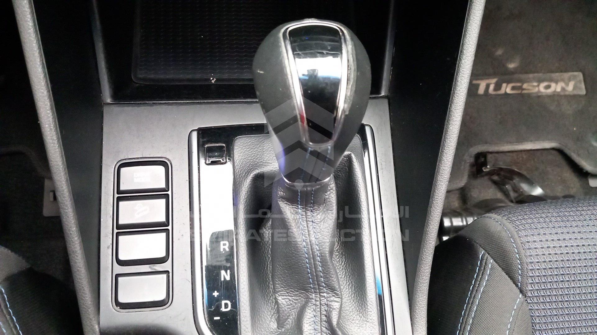 2017 HYUNDAI TUCSON VIN: TMAJ381B7HJ191503