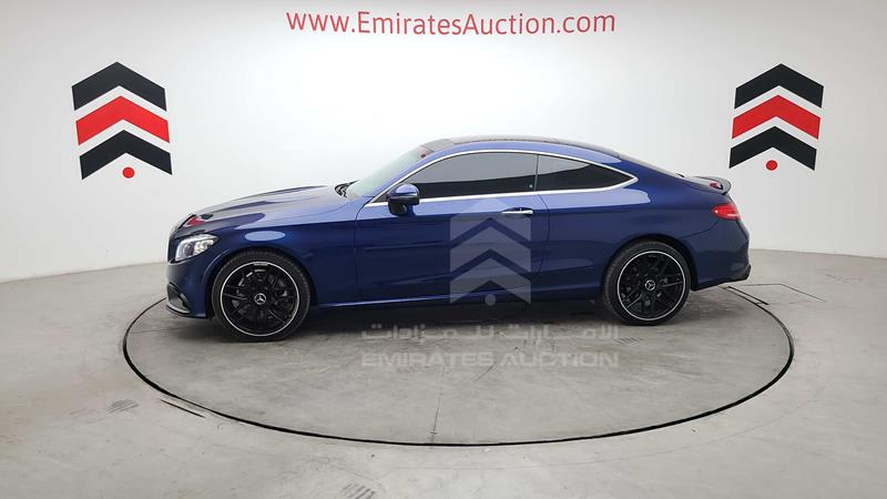 WDDWJ4JB4HF383700 Auction: EmiratesAuction Lot: 406062 WDDWJ4JB4HF383700 Mercedes C 300 2017 BLUE Photo 46