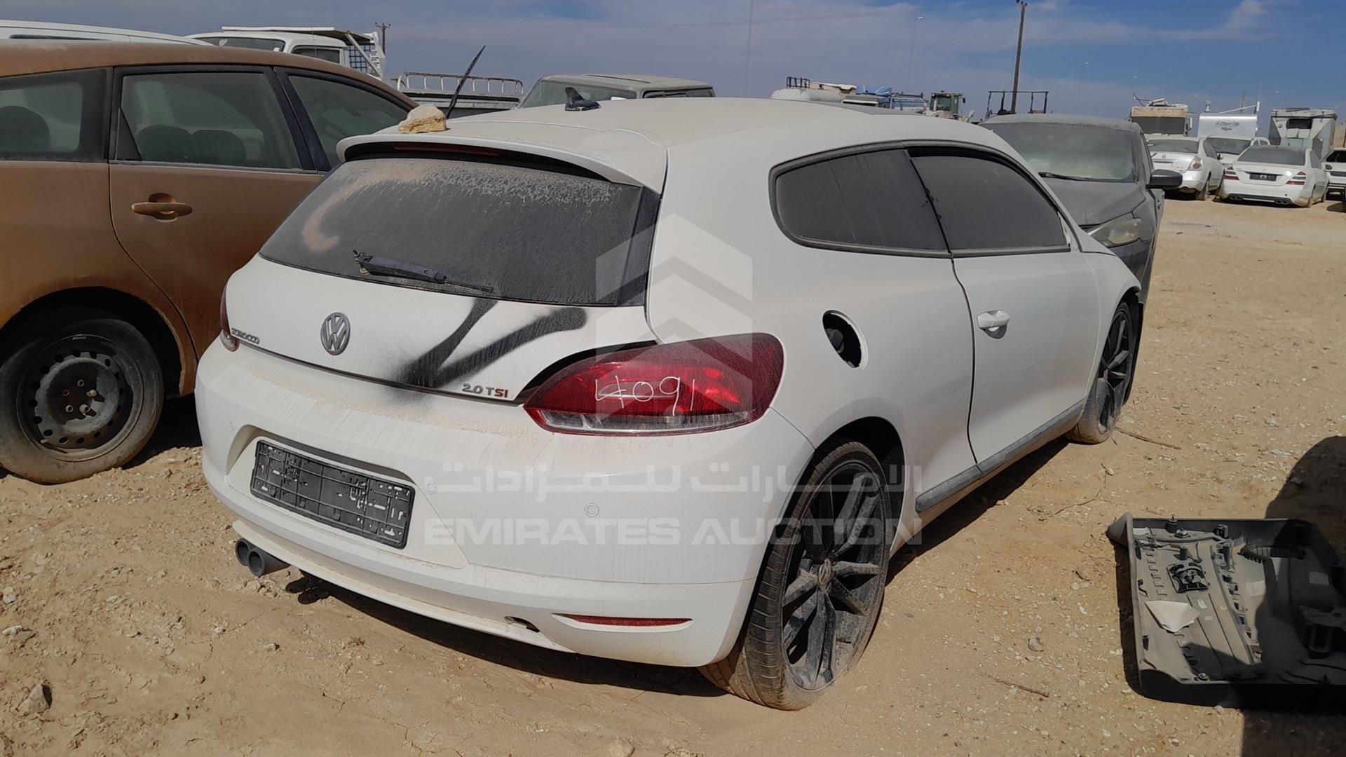 2011 VOLKSWAGEN SCIROCCO VIN: WVWBE2136BV000038