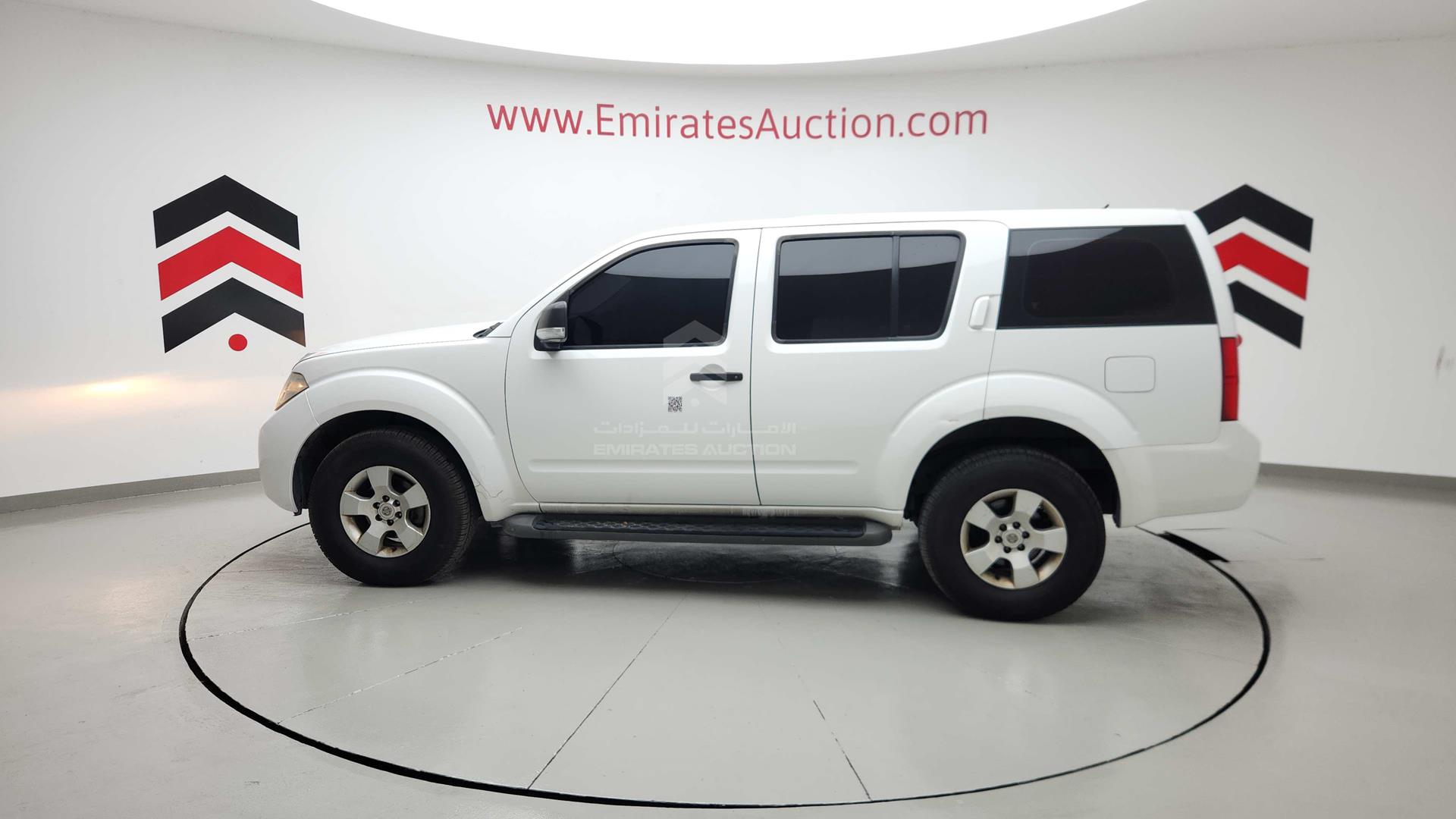2015 NISSAN PATHFINDER VIN: VSKLR11A9FA581435