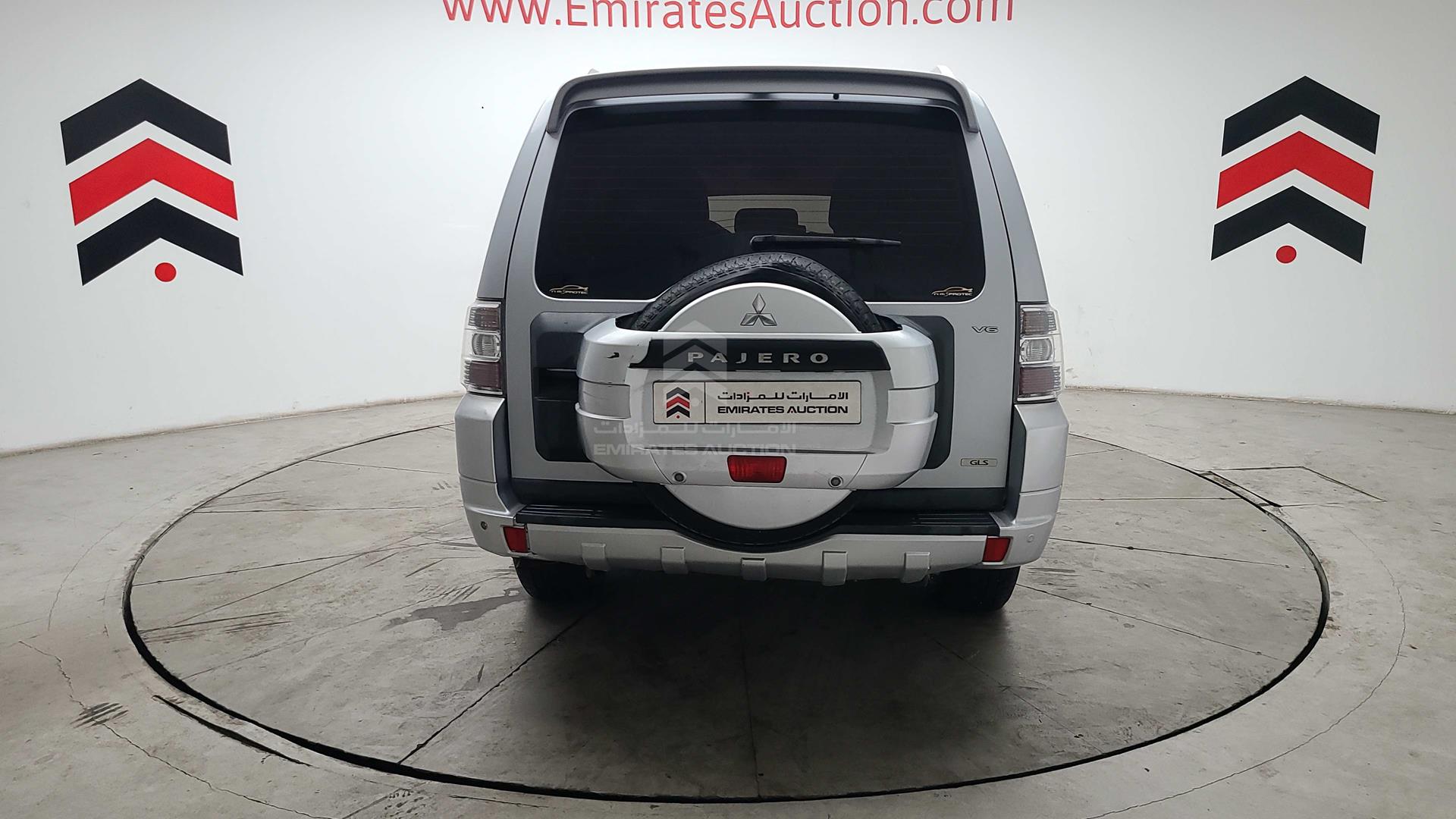 2011 MITSUBISHI PAJERO VIN: JMYLRV95WBJ704959