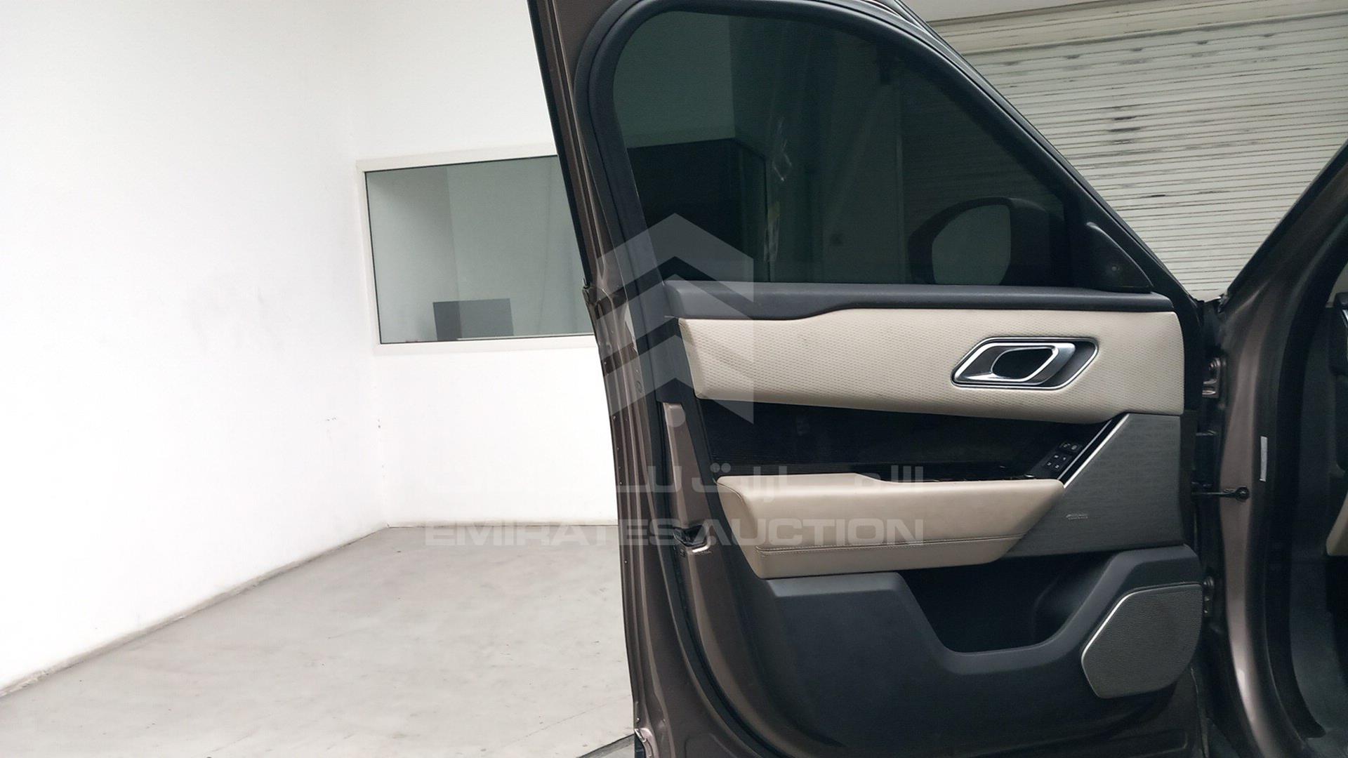 2019 RANGE ROVER VELAR VIN: SALYA2BX7KA223325