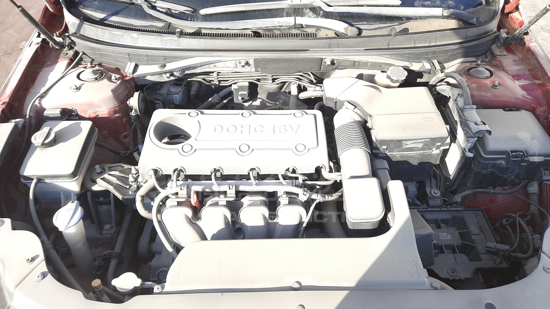 2015 HYUNDAI SONATA VIN: KMHE241G2FA028352