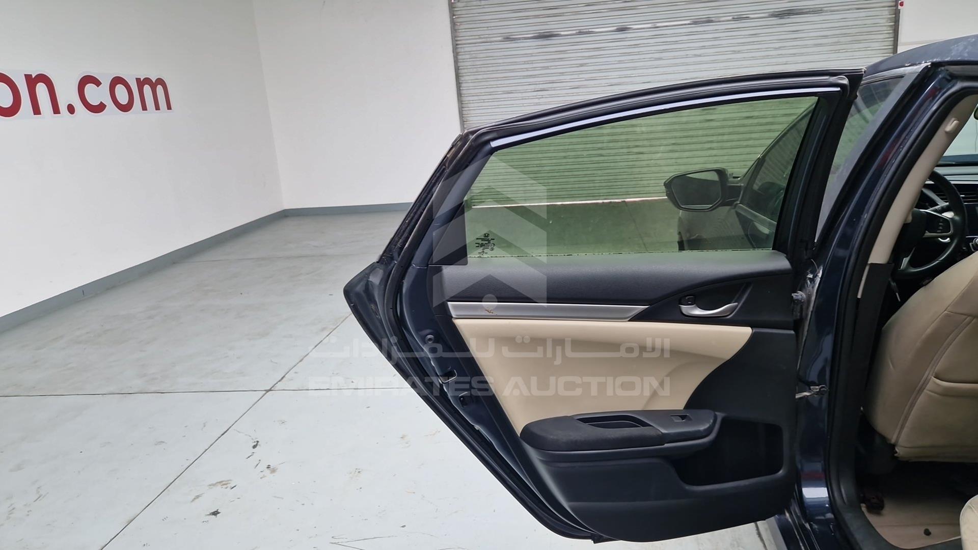 2017 HONDA CIVIC VIN: 19XFC2677HE450331