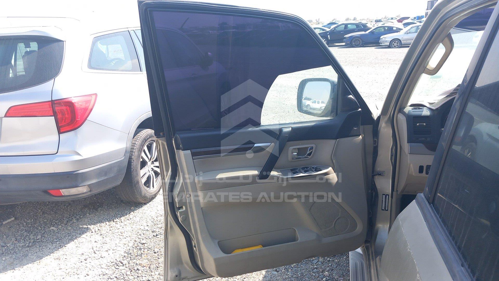 JMYLRV93W9J709996 - 2009 Mitsubishi Pajero - #465104