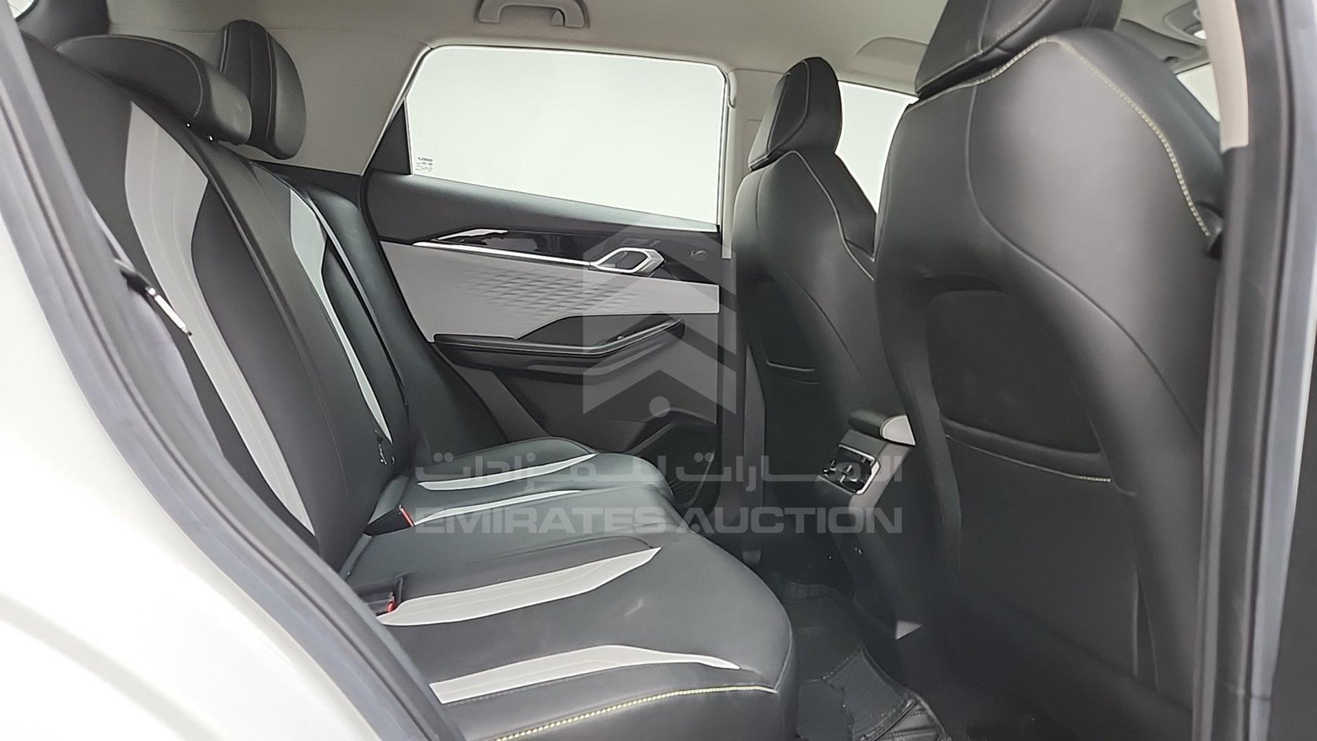 2024 GEELY COOLRAY VIN: LB3762KZ1RX503440