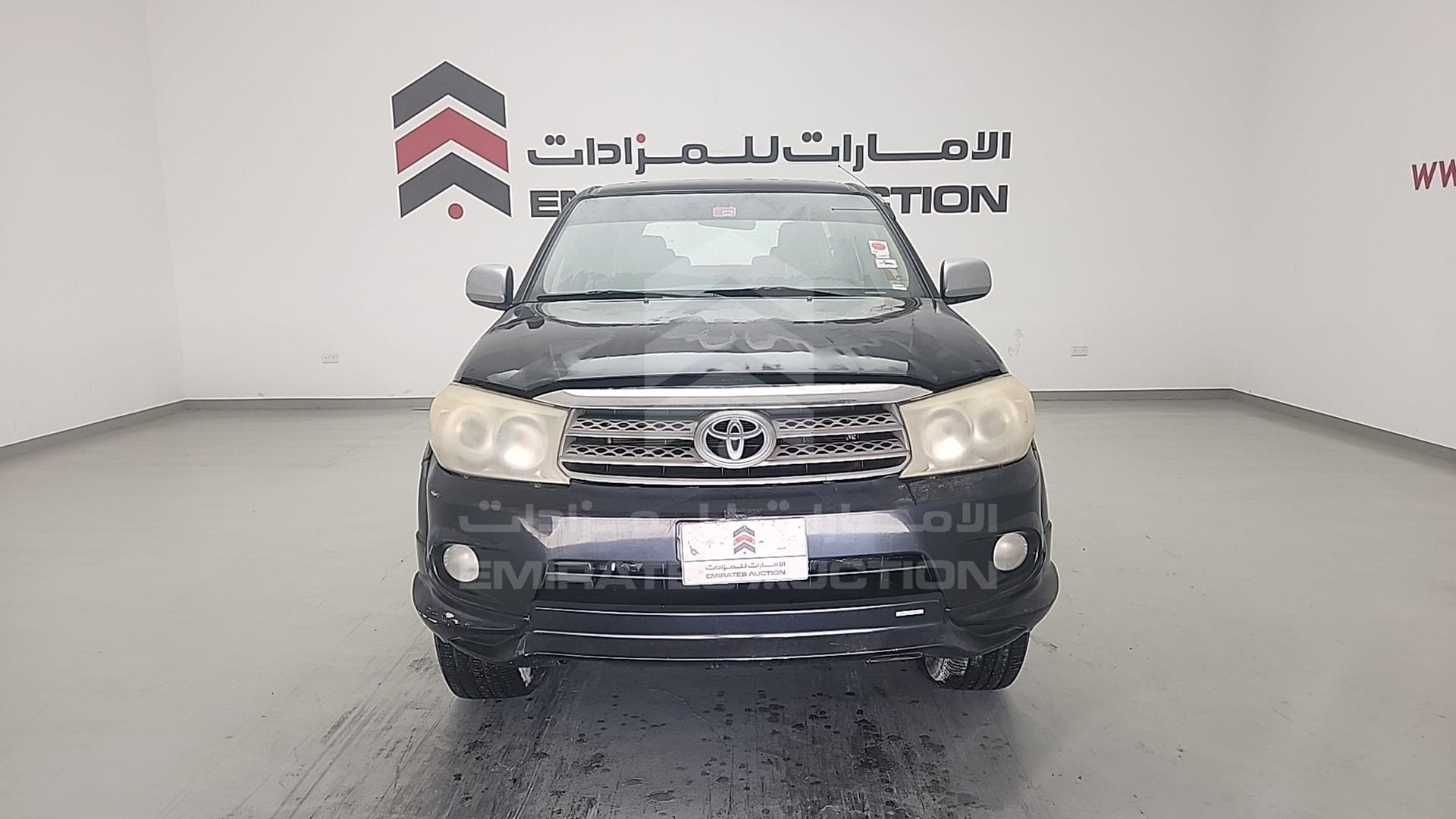 2011 TOYOTA FORTUNER VIN: MHFYX59GXB8018784