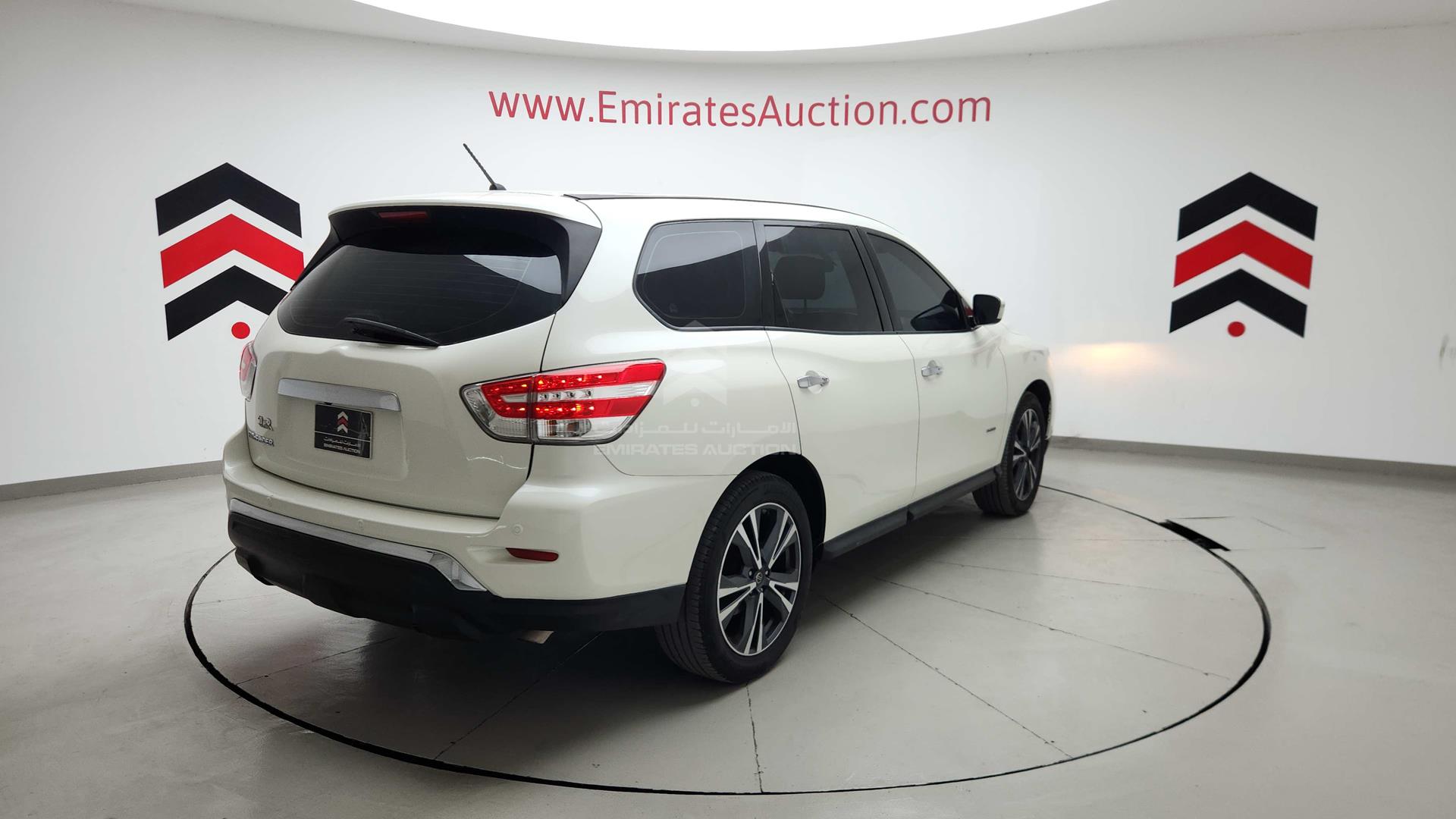 2019 NISSAN PATHFINDER VIN: 5N1CR2M84KC578937