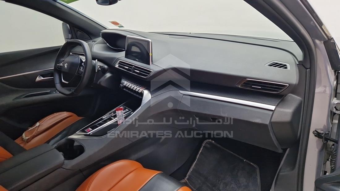 2025 Peugeot 3008 — Front Right Passenger Dashboard View — Photo 27
