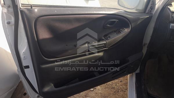 Suzuki Grand Vitara 2004 JS3TB52V844100165 Image 3