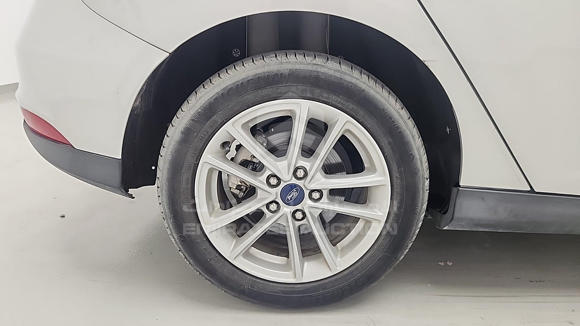2017 FORD FOCUS VIN: WF0FCXKBXHLJ89272