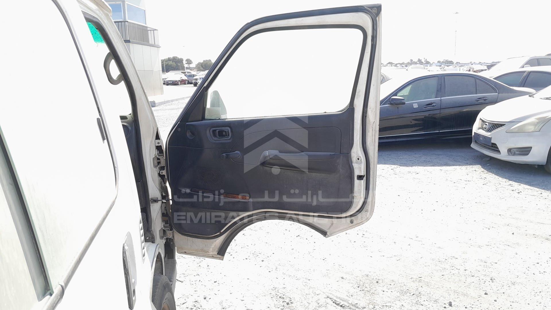 2008 NISSAN URVAN VIN: JN6AE54S48X004535