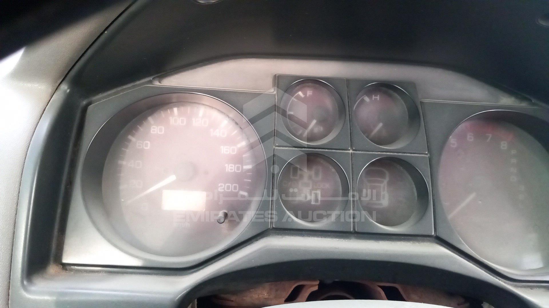 2001 MITSUBISHI PAJERO VIN: JMYLRV73W1J702736