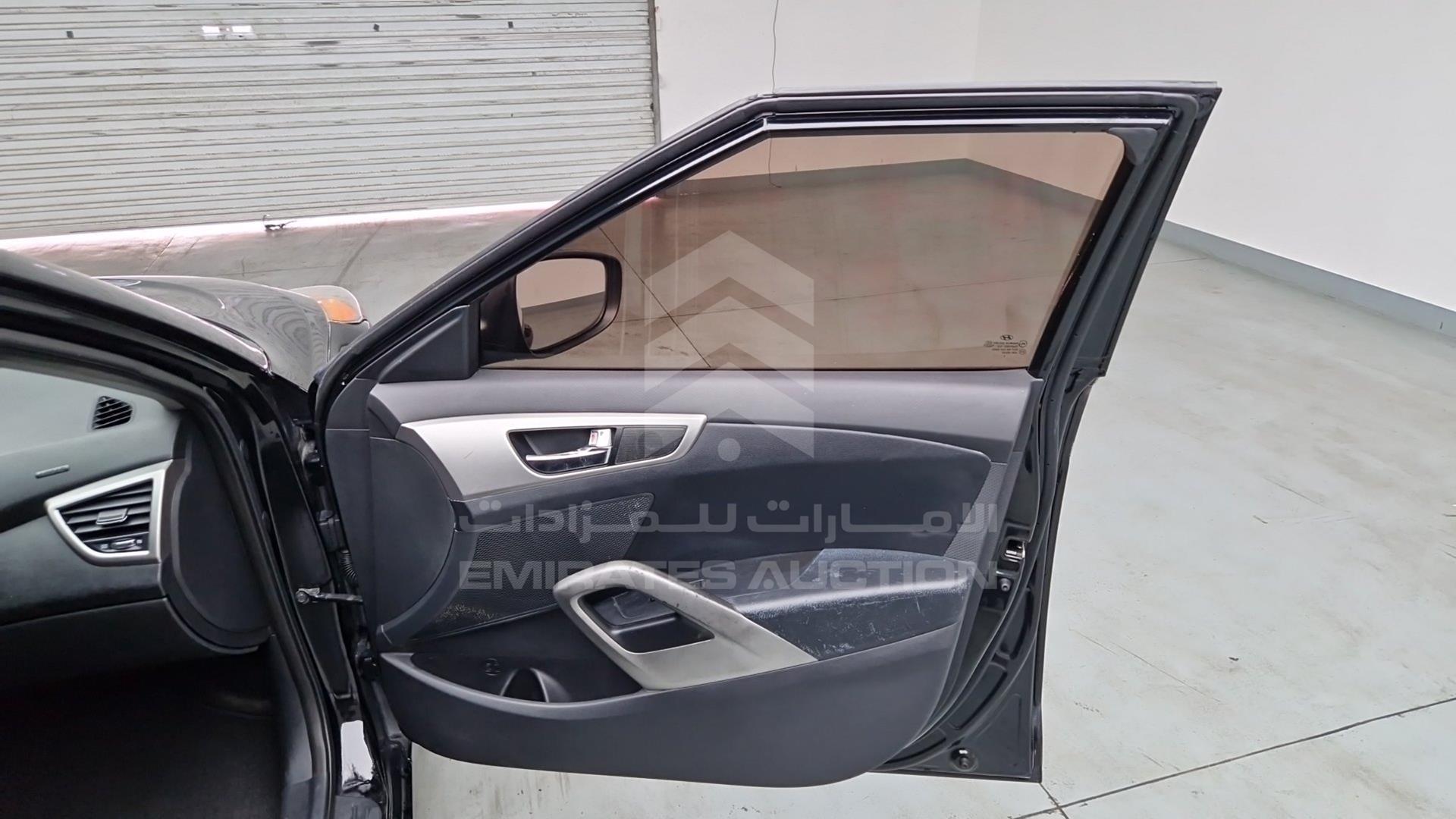 2013 HYUNDAI VELOSTER VIN: KMHTC6AD1DU111790