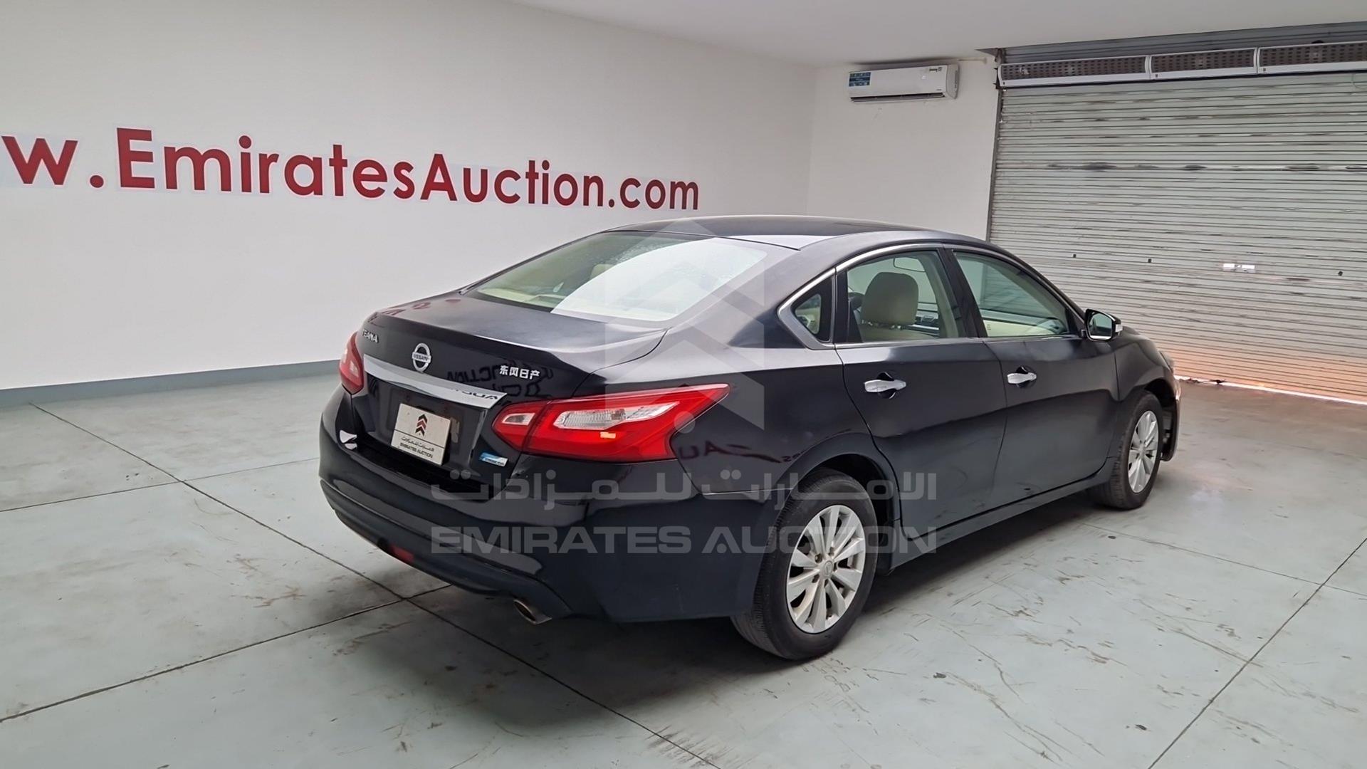 2017 NISSAN TEANA VIN: LGBF5AE01HR305842