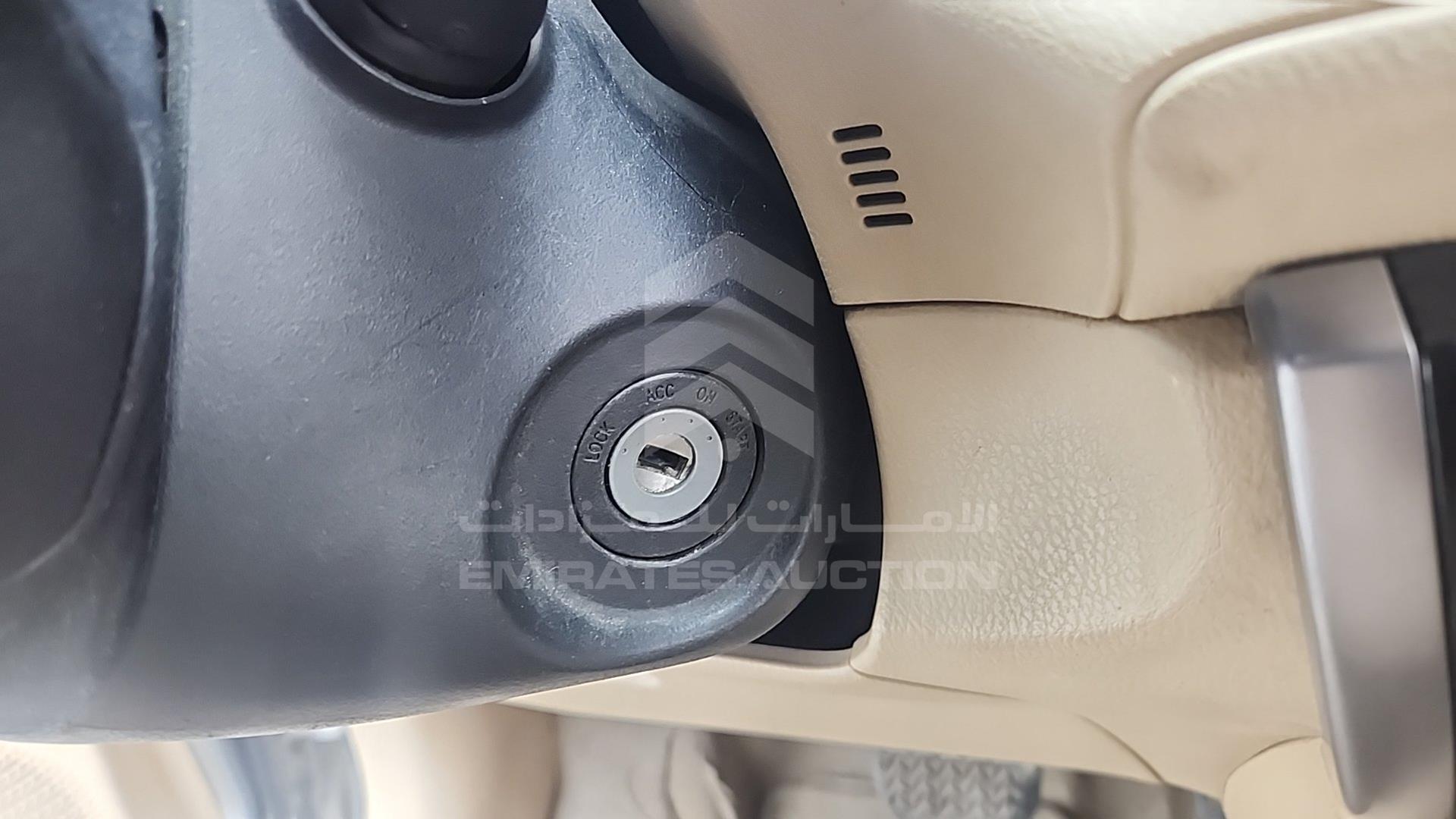 2015 TOYOTA YARIS VIN: MHFBT9F38F6037670