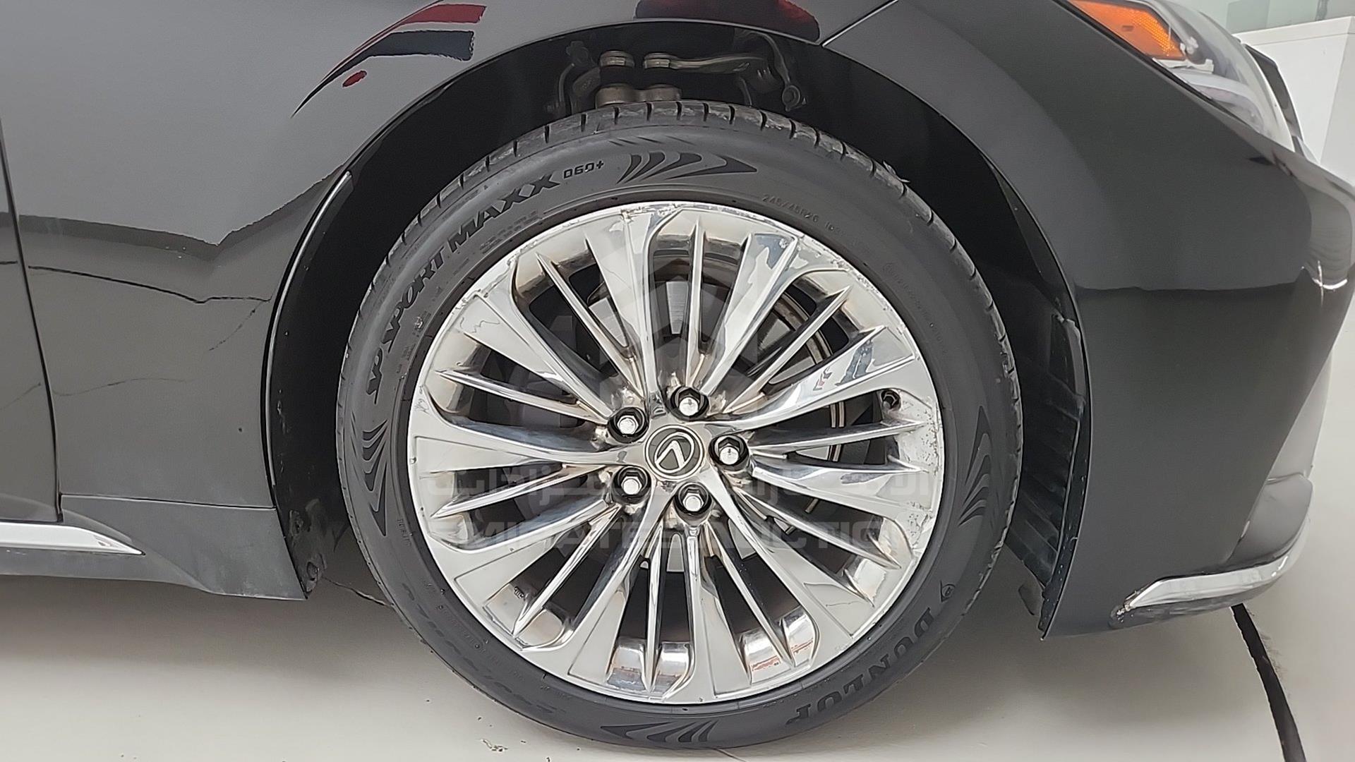 2021 LEXUS LS 500 VIN: JTHD51FF0M5015139