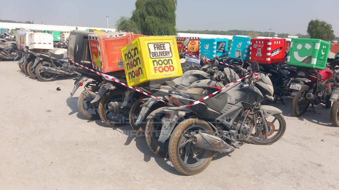 5 Motorbikes — Rear Right Angle — Photo 10