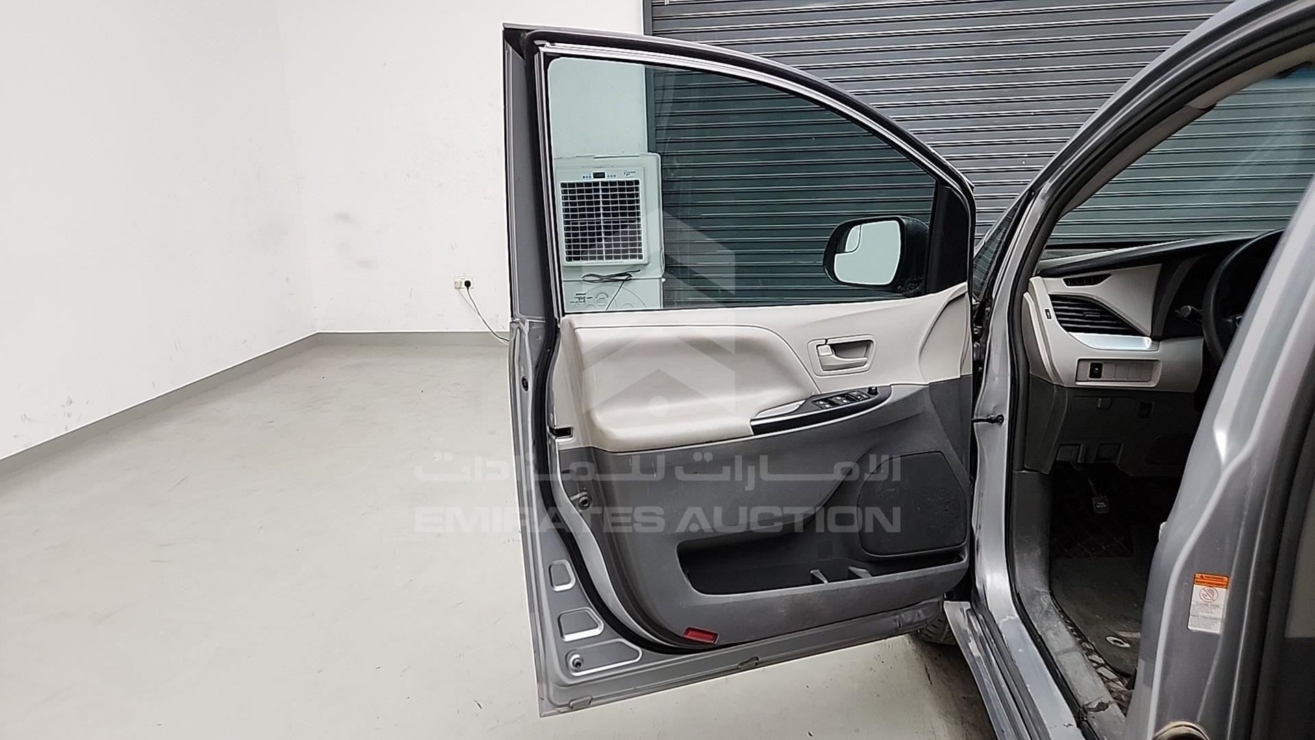 2016 TOYOTA SIENNA VIN: 5TDZK3DC0GS759679