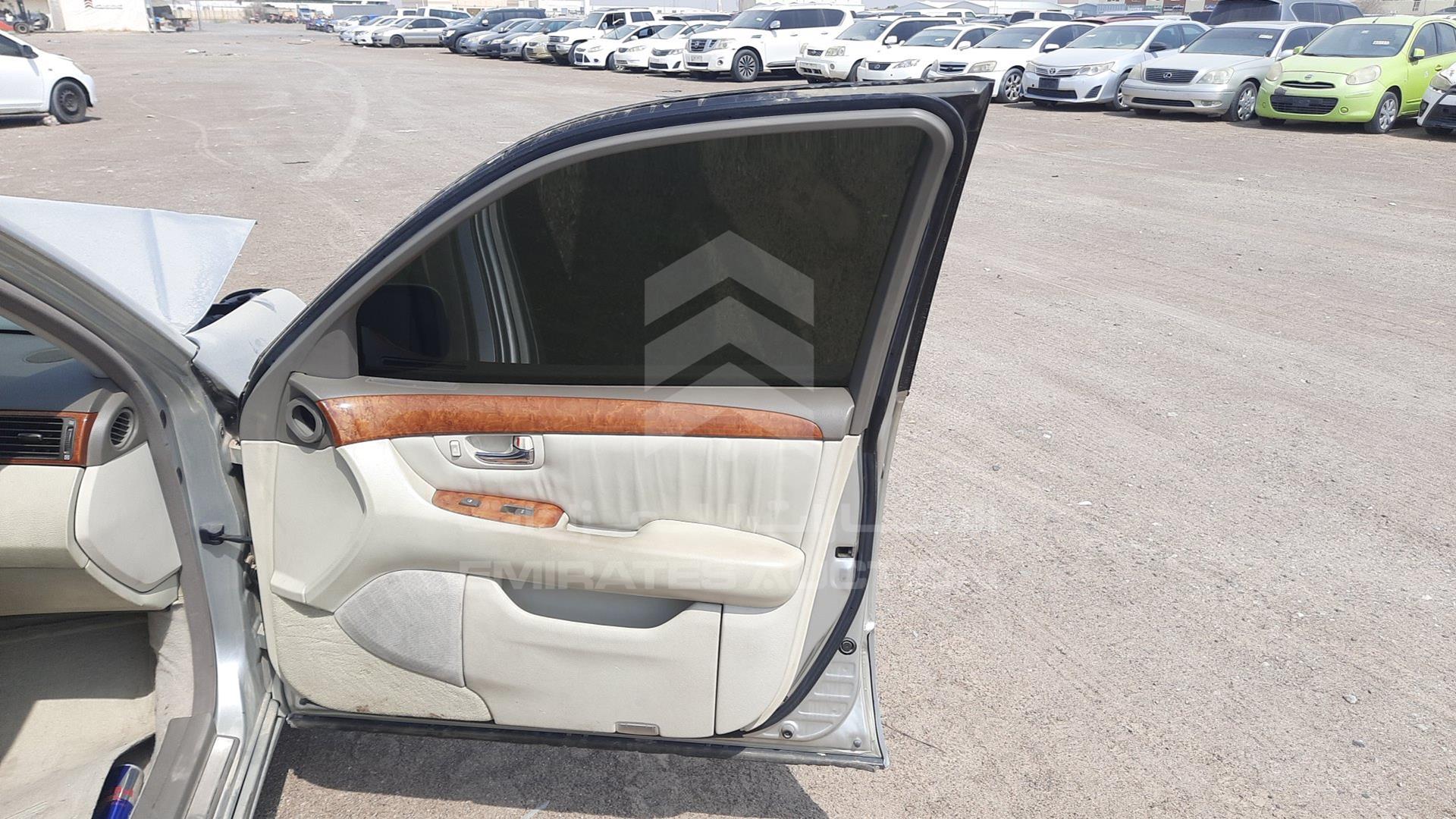 2001 LEXUS LS 430 VIN: JTHBN30F110008026